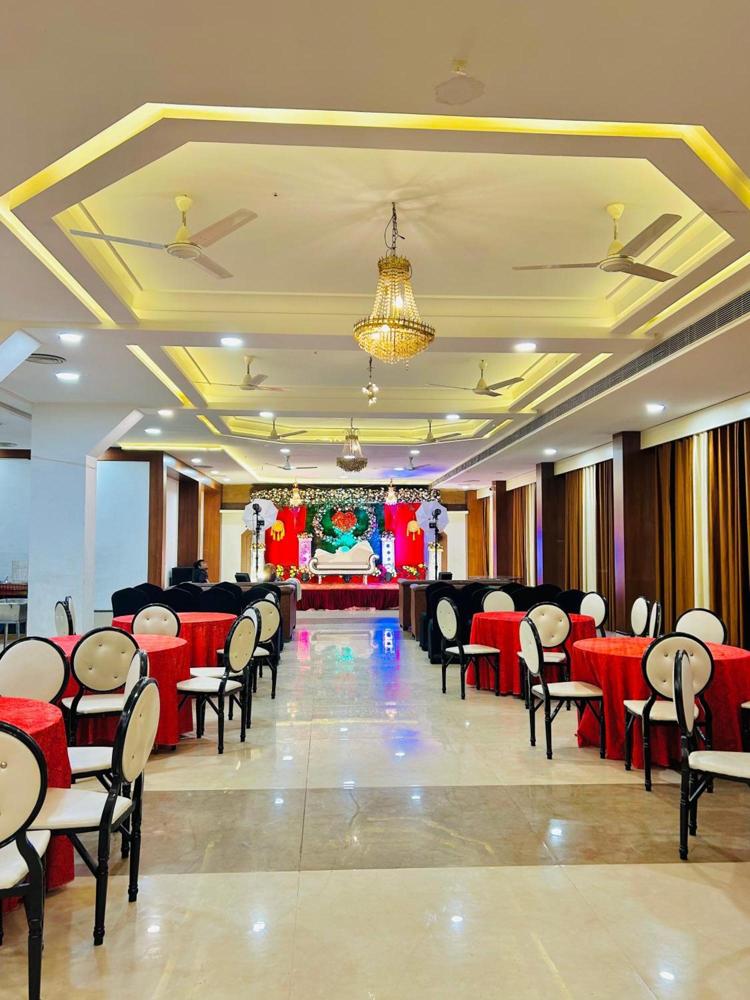 Krishnam Resort Jabalpur Eksteriør bilde